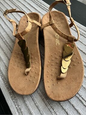 Vionic Brown Leather T-Strap Sandals with Gold Accents